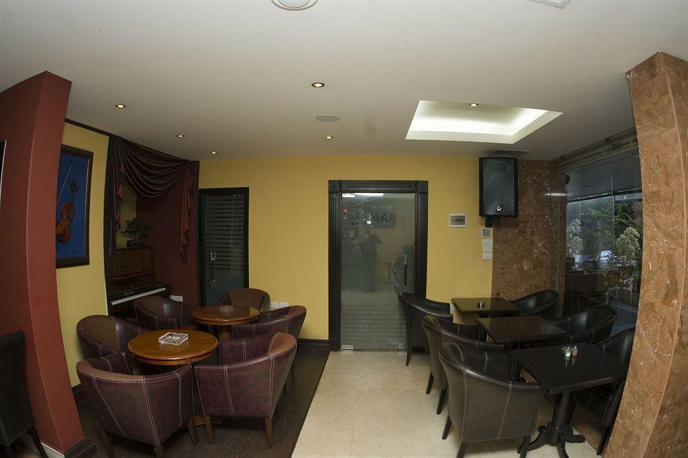 Mozart Hotel Beirut Eksteriør bilde