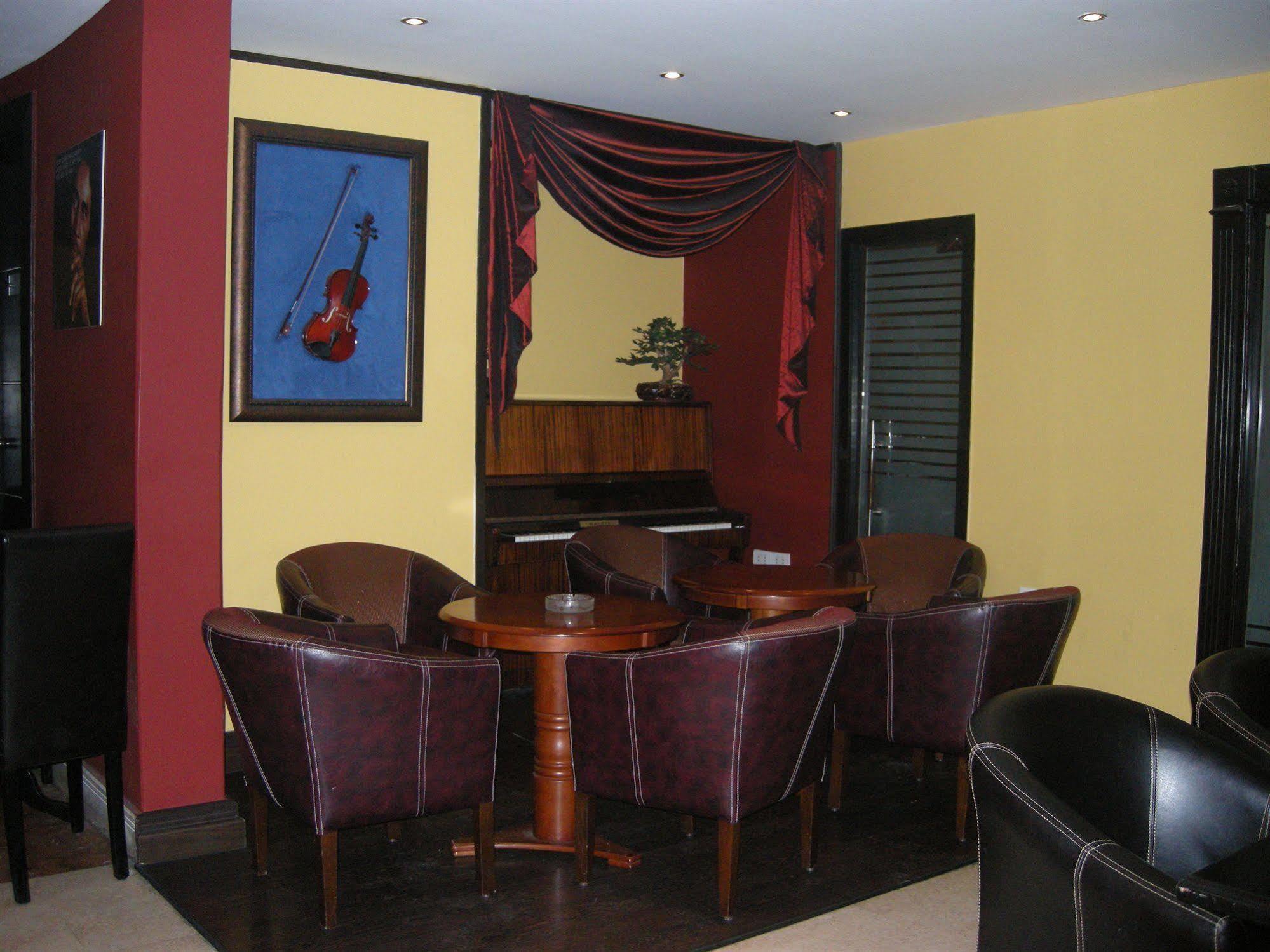 Mozart Hotel Beirut Eksteriør bilde