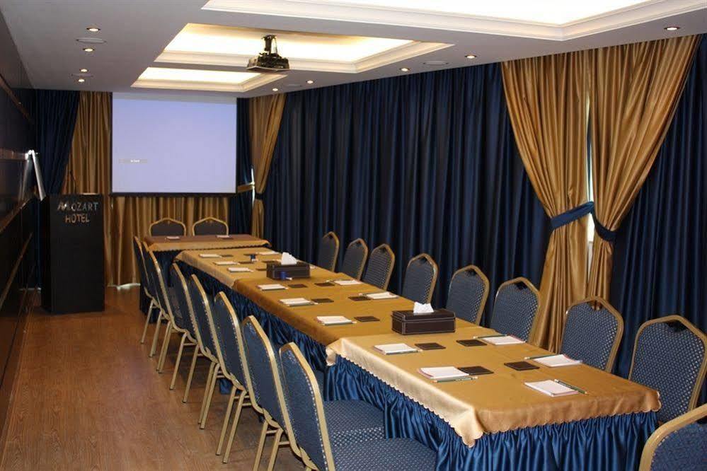 Mozart Hotel Beirut Eksteriør bilde